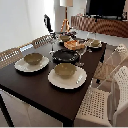Apartment With Two Suites In The Center Of Malaga Exterior photo